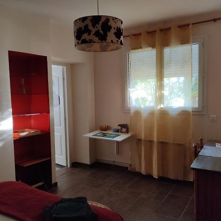 Chambre Privee Avec Parking Nîmes Exteriér fotografie