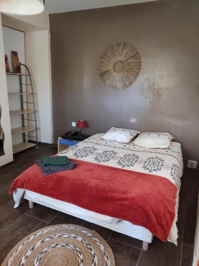 Chambre Privee Avec Parking Nîmes Exteriér fotografie