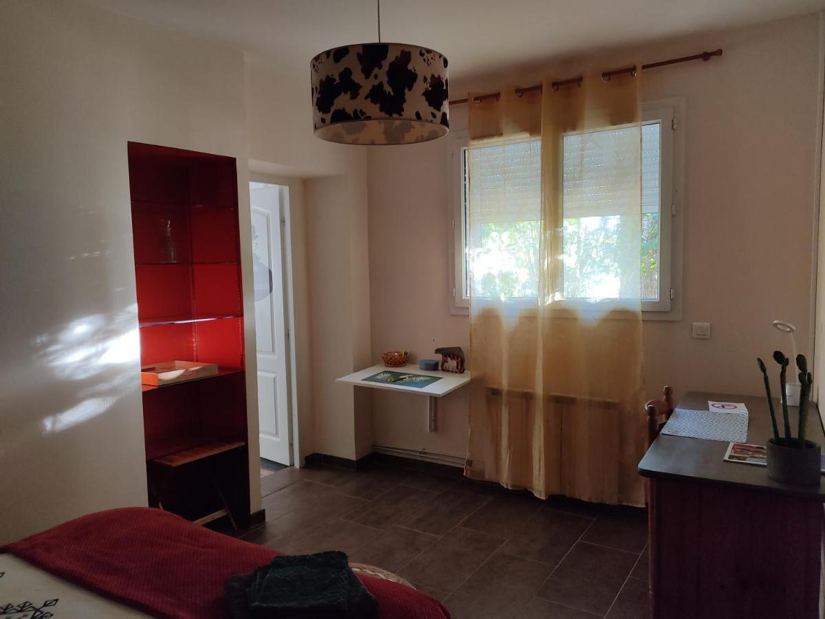 Chambre Privee Avec Parking Nîmes Exteriér fotografie
